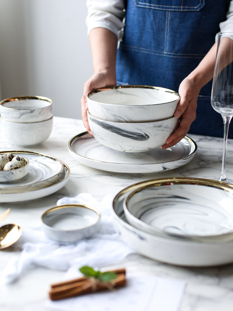 Marmor-Geschirr-Set – Schüsseln & Teller im Marmor-Design